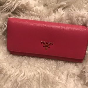 Prada bifold wallet pink